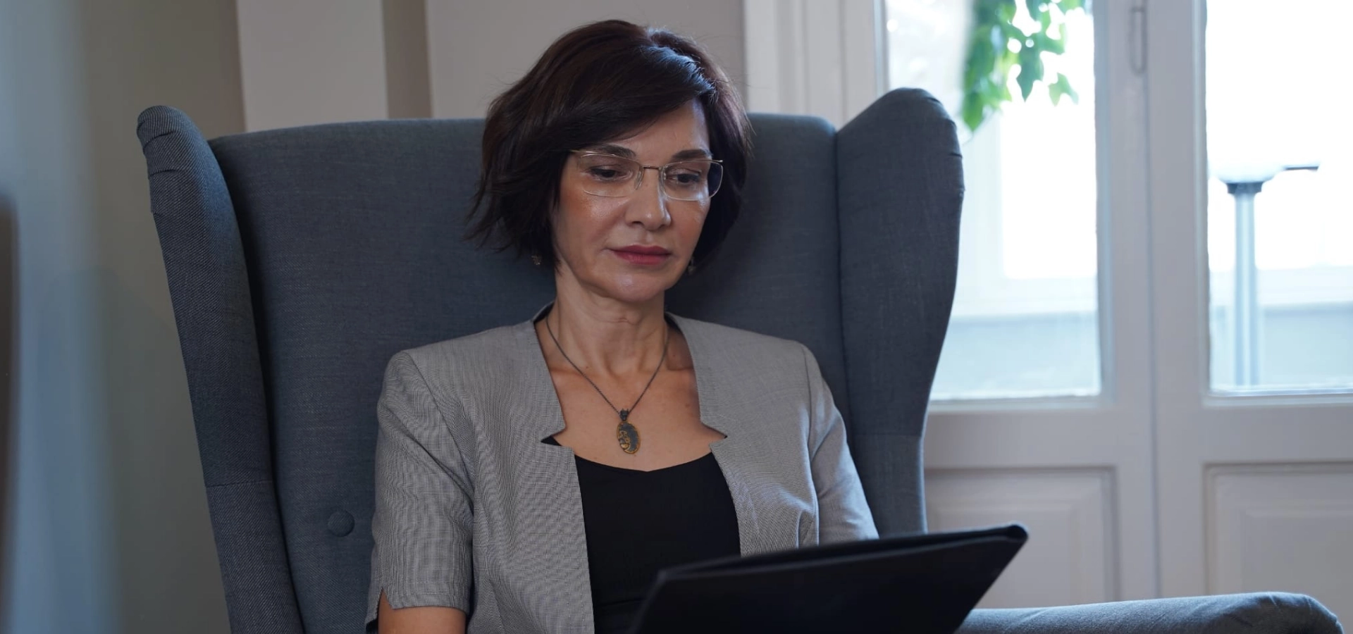 Doç. Dr. M. Sıla YAZAR — Psikiyatri Uzmanı · Psikoterapist