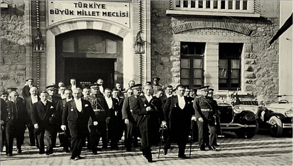 Bireysel Özerklik ve Bağımsızlık Açısından Cumhuriyet ve Ruhsal İyilik